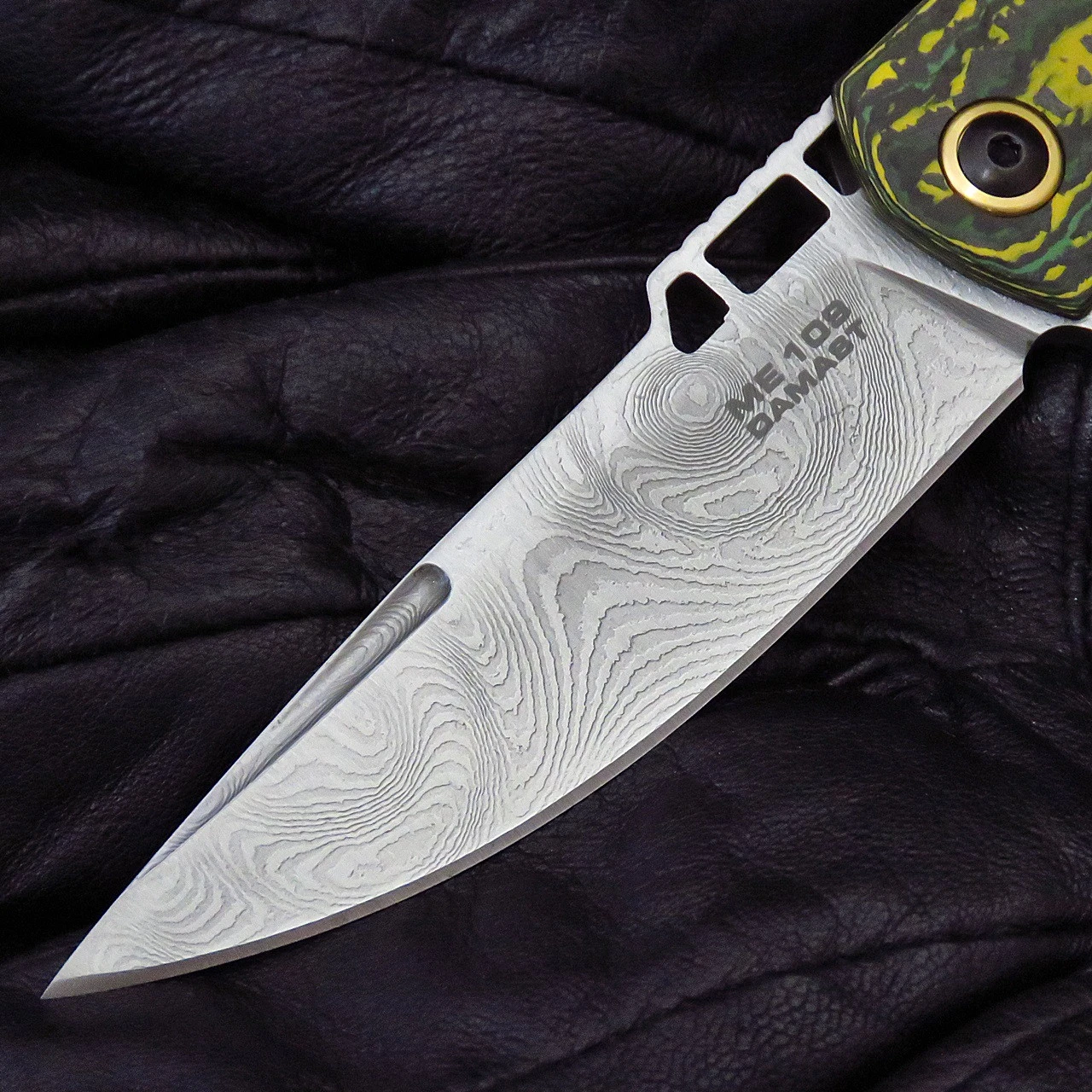 Boker Plus ME 109 Damast Messerschmitt Fighter Plane Carbon Fiber Titanium Frame Lock Knife 01BO909DAM 4 Boker Plus ME 109 Damast Messerschmitt Fighter Plane Carbon Fiber Titanium Frame Lock Knife 01BO909DAM - Image 2